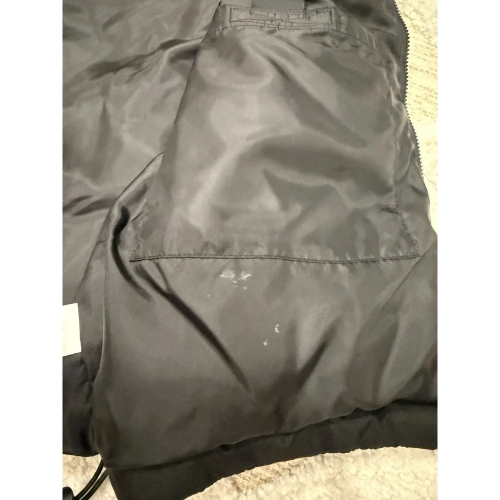 Aeropostale Black Quilted Heavyweight Puffer Vest Full Zip Size Small - Picture 13 of 13